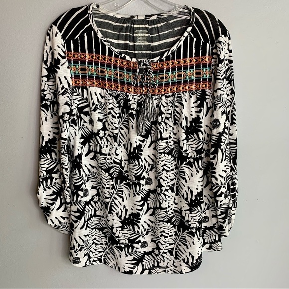 Westbound Tops - WESTBOUND EMBROIDERED BLOUSE